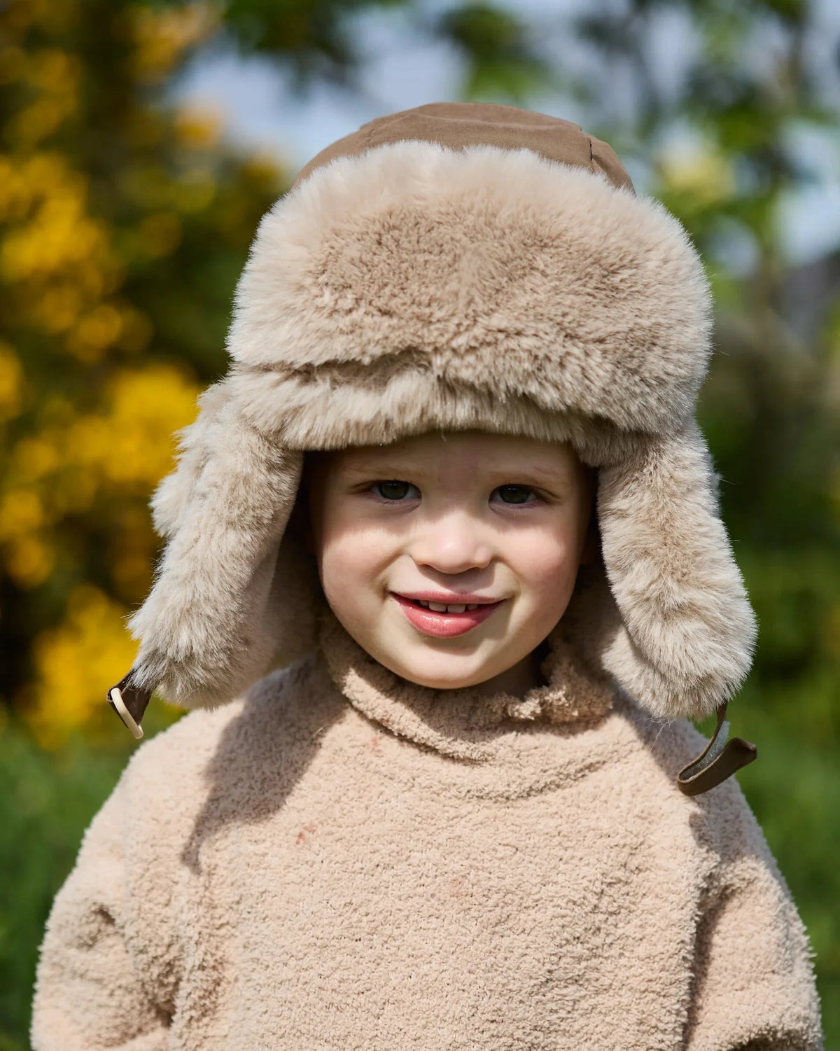 Moss Brown Greige Faux Fur//